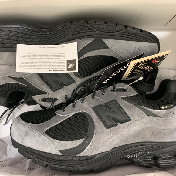 New Balance 2002R Gore-Tex JJJJound Charcoal Size 8 - Picture 1 of 12